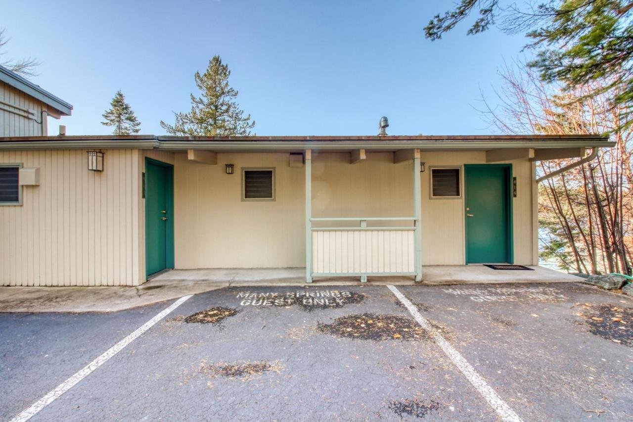 Many Springs Lakefront Condos Bigfork Extérieur photo